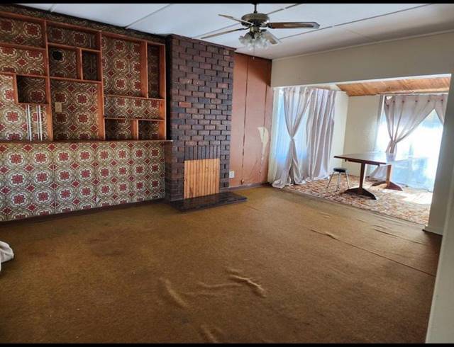 4 BEDROOM HOUSE FOR SALE IN SASOLBURG EXT 1